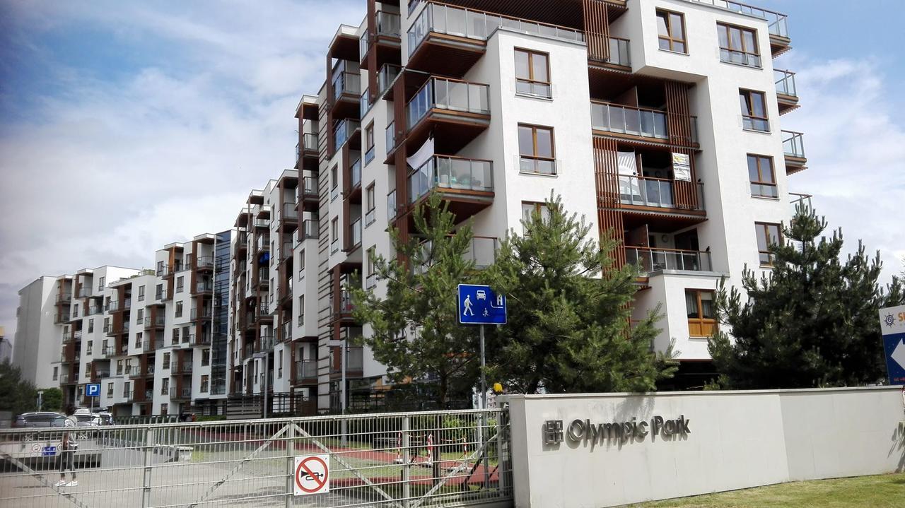 Apartament Kolonialny Olympic Park 科沃布热格 外观 照片